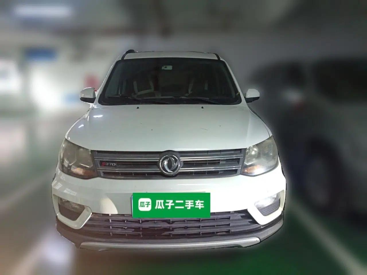 Dongfeng Fengon 370 2018 S370 1.5L CVT Luxury 7-Seater — миниатюра 2