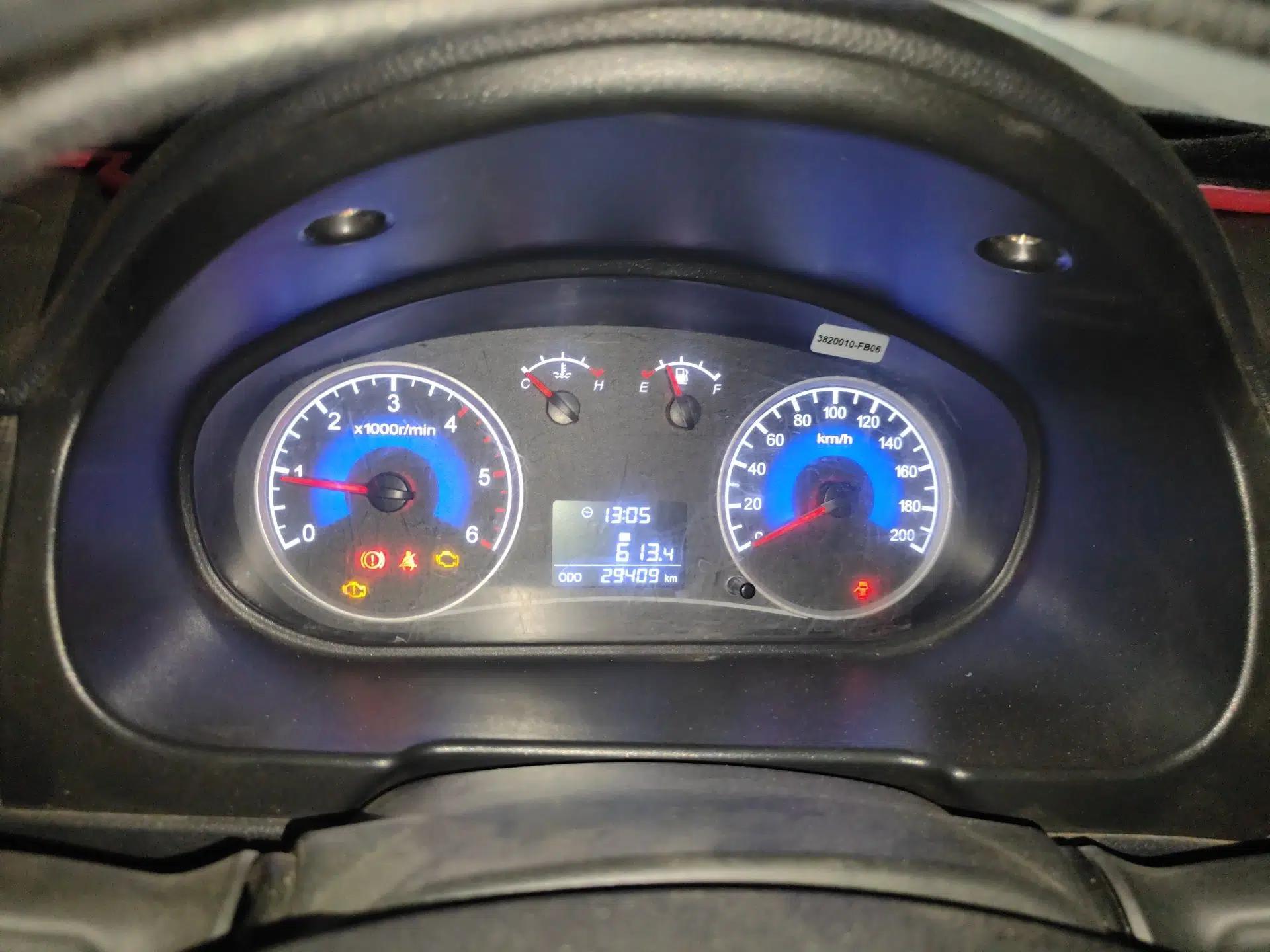 Dongfeng Fengon 370 2016 1.3T Manual European Diesel Version 7 Seats — миниатюра 12