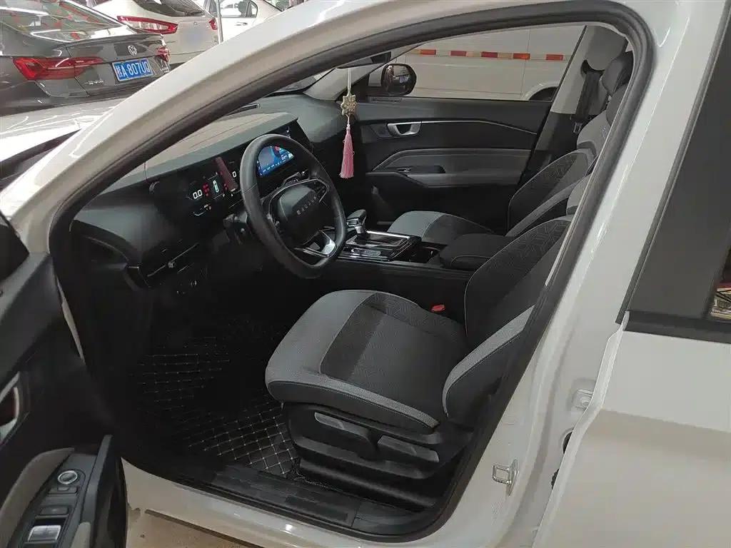 Baojun RC-6 2019 1.5T CVT 24-Hour Online Elite Edition — миниатюра 11