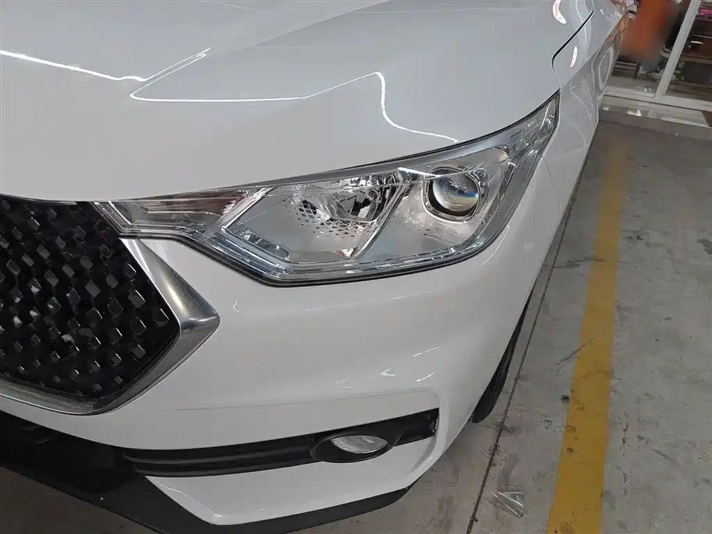 Baojun RC-6 2019 1.5T CVT 24-Hour Online Elite Edition — миниатюра 18