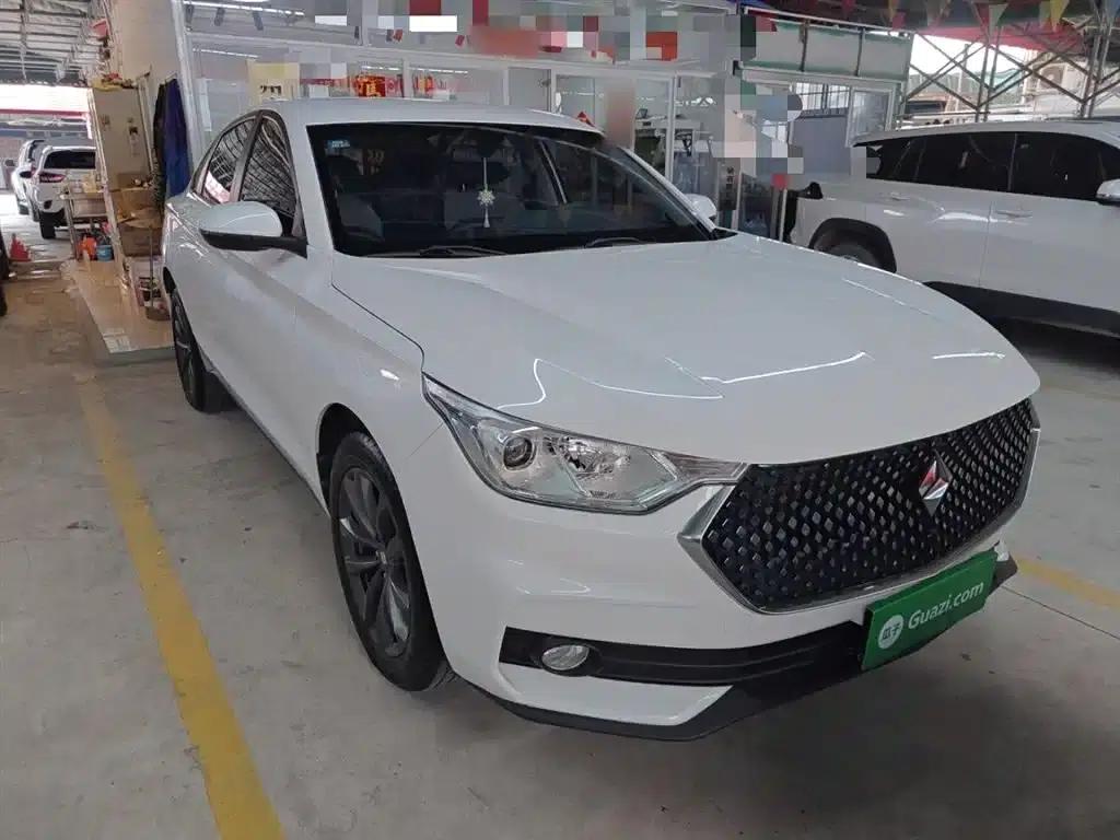Baojun RC-6 2019 1.5T CVT 24-Hour Online Elite Edition — миниатюра 22