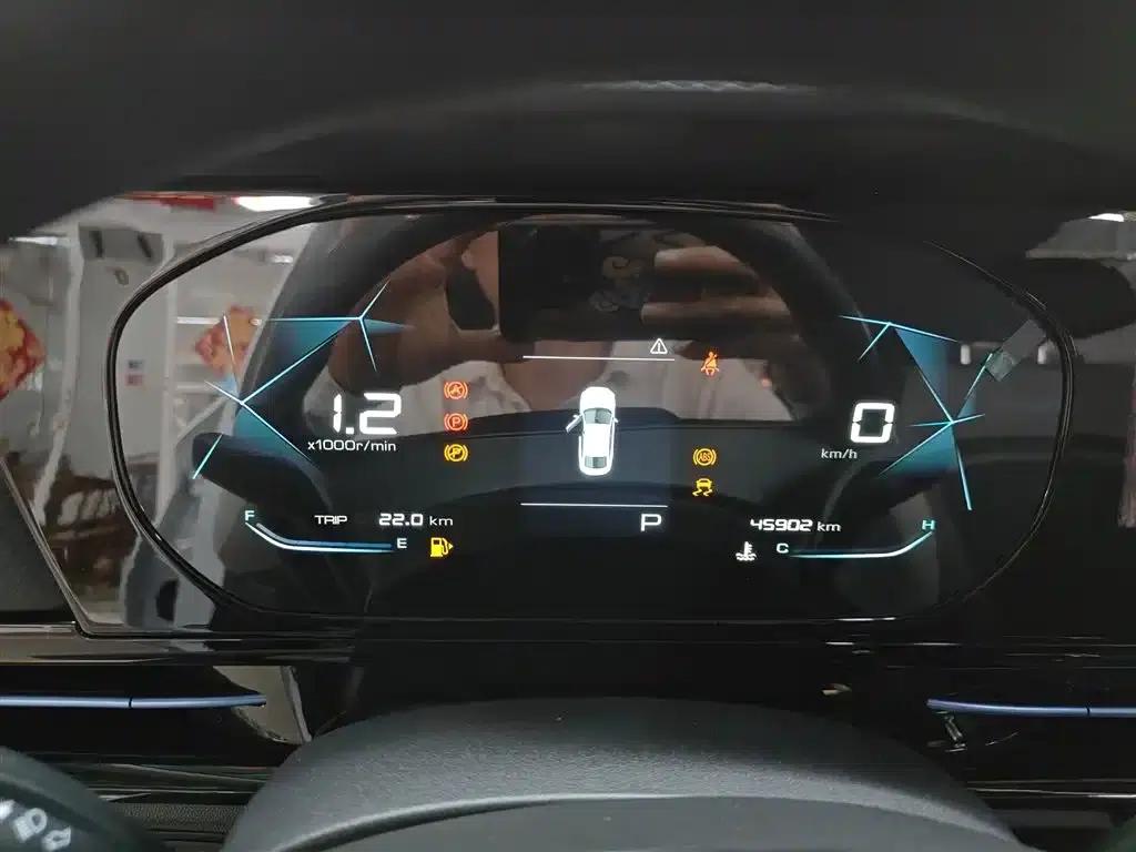 Baojun RC-6 2019 1.5T CVT 24-Hour Online Elite Edition — миниатюра 8