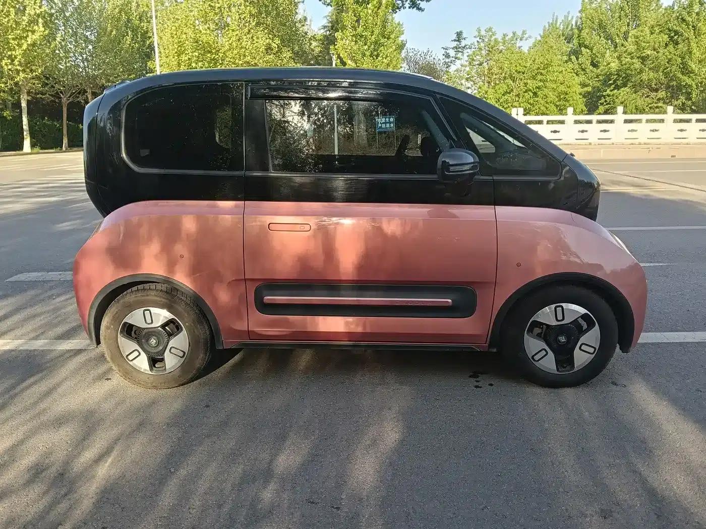Baojun E300 2020 Plus Interstellar Future Edition — миниатюра 4