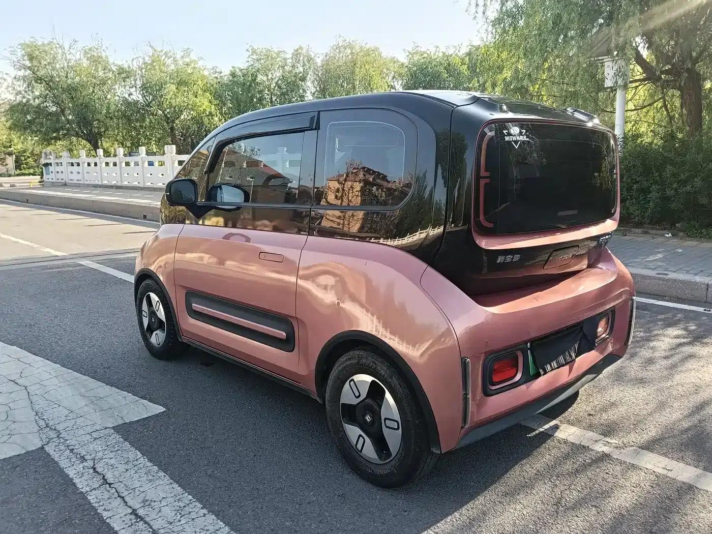 Baojun E300 2020 Plus Interstellar Future Edition — миниатюра 7