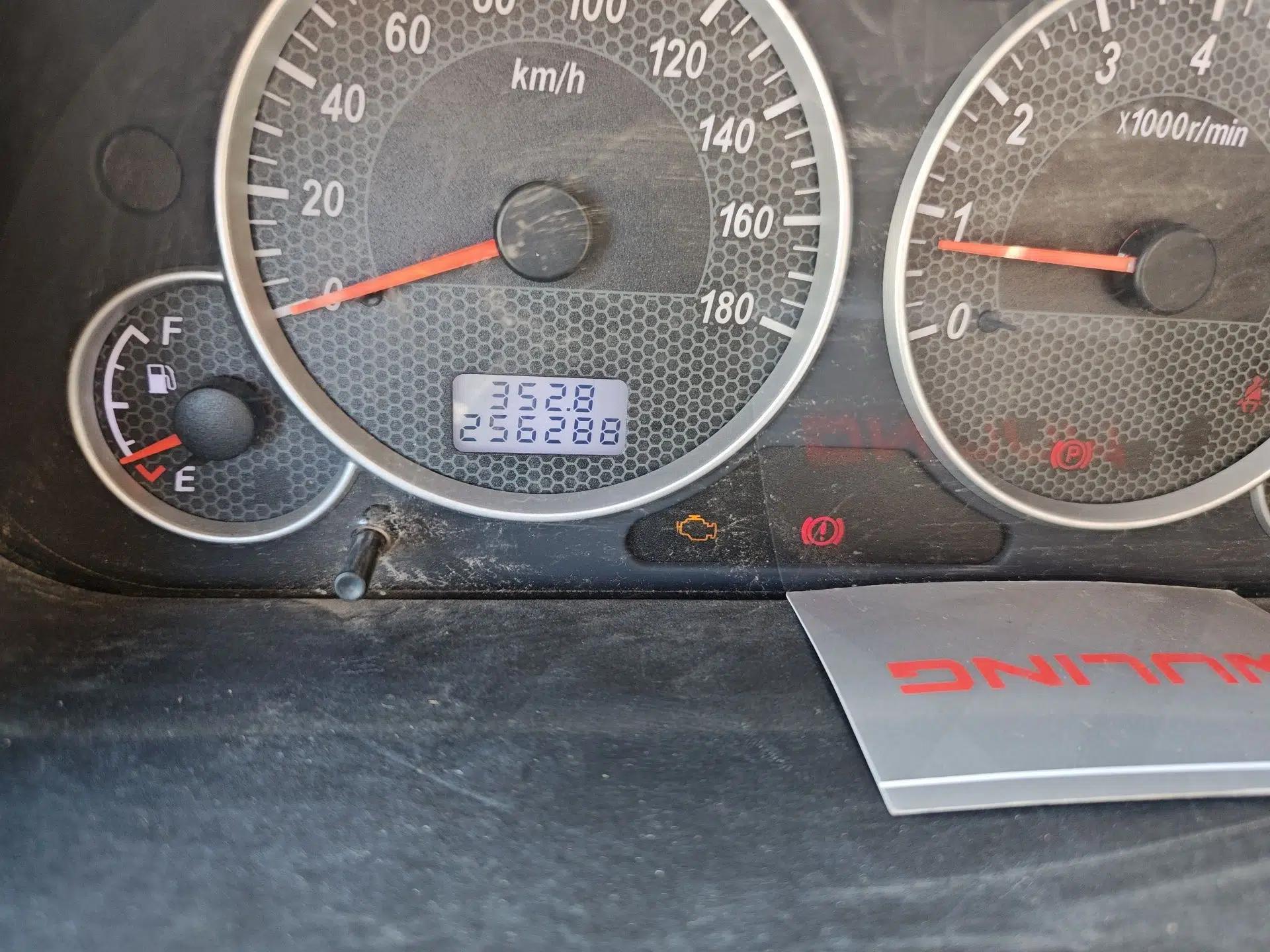 Dongfeng Xiaokang C37 2012 1.4L Standard Edition DK13-06 — миниатюра 13