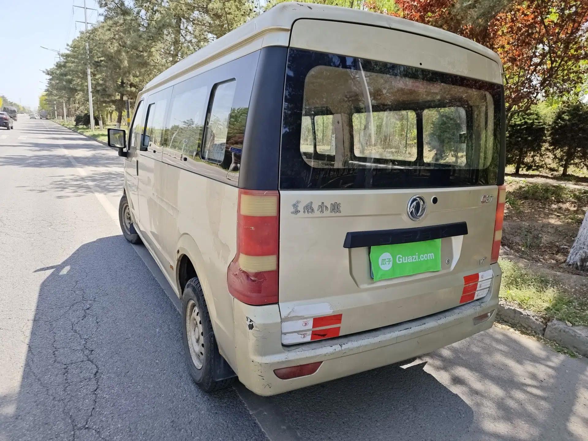 Dongfeng Xiaokang C37 2012 1.4L Standard Edition DK13-06 — миниатюра 4