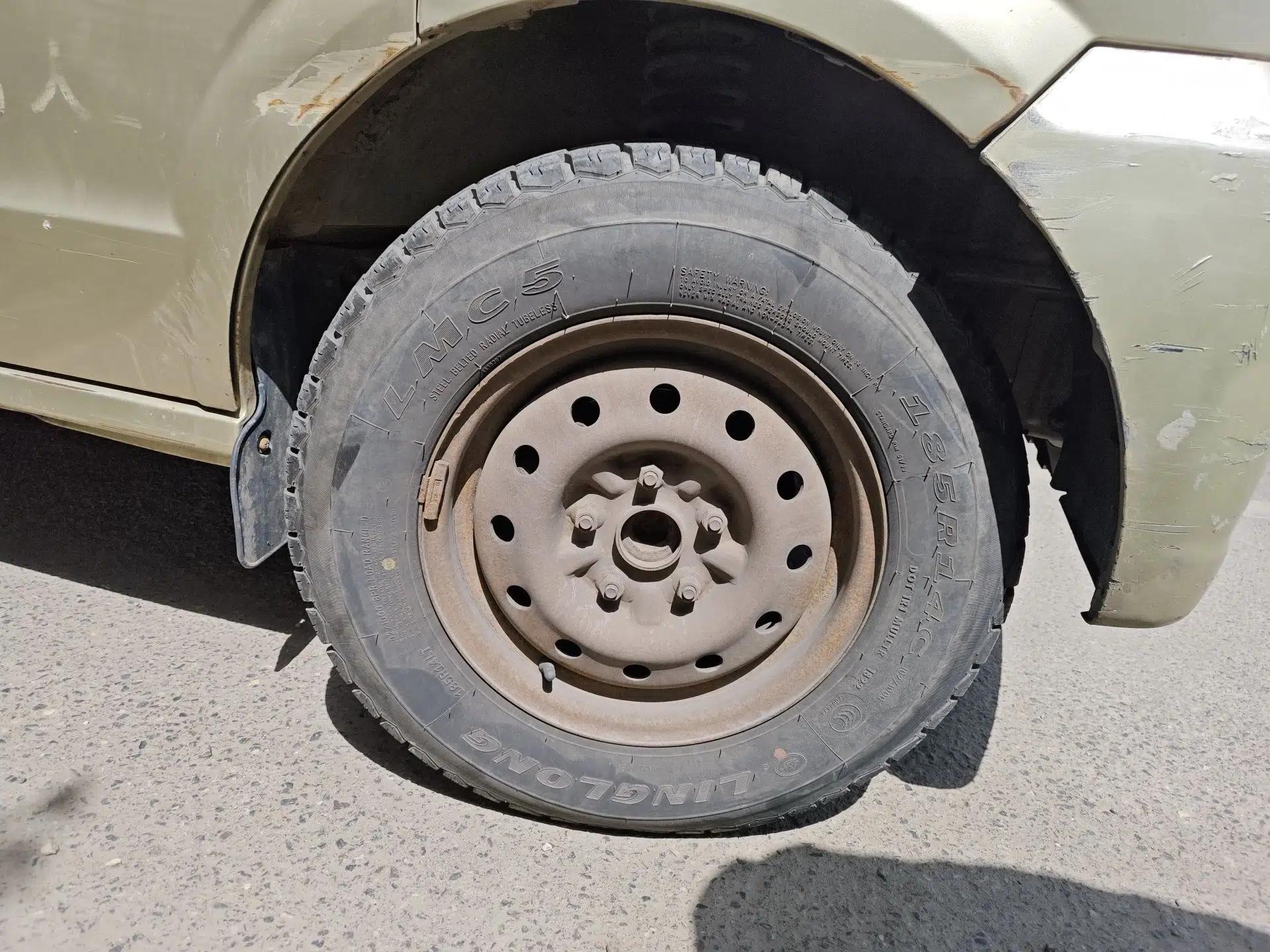 Dongfeng Xiaokang C37 2012 1.4L Standard Edition DK13-06 — миниатюра 8