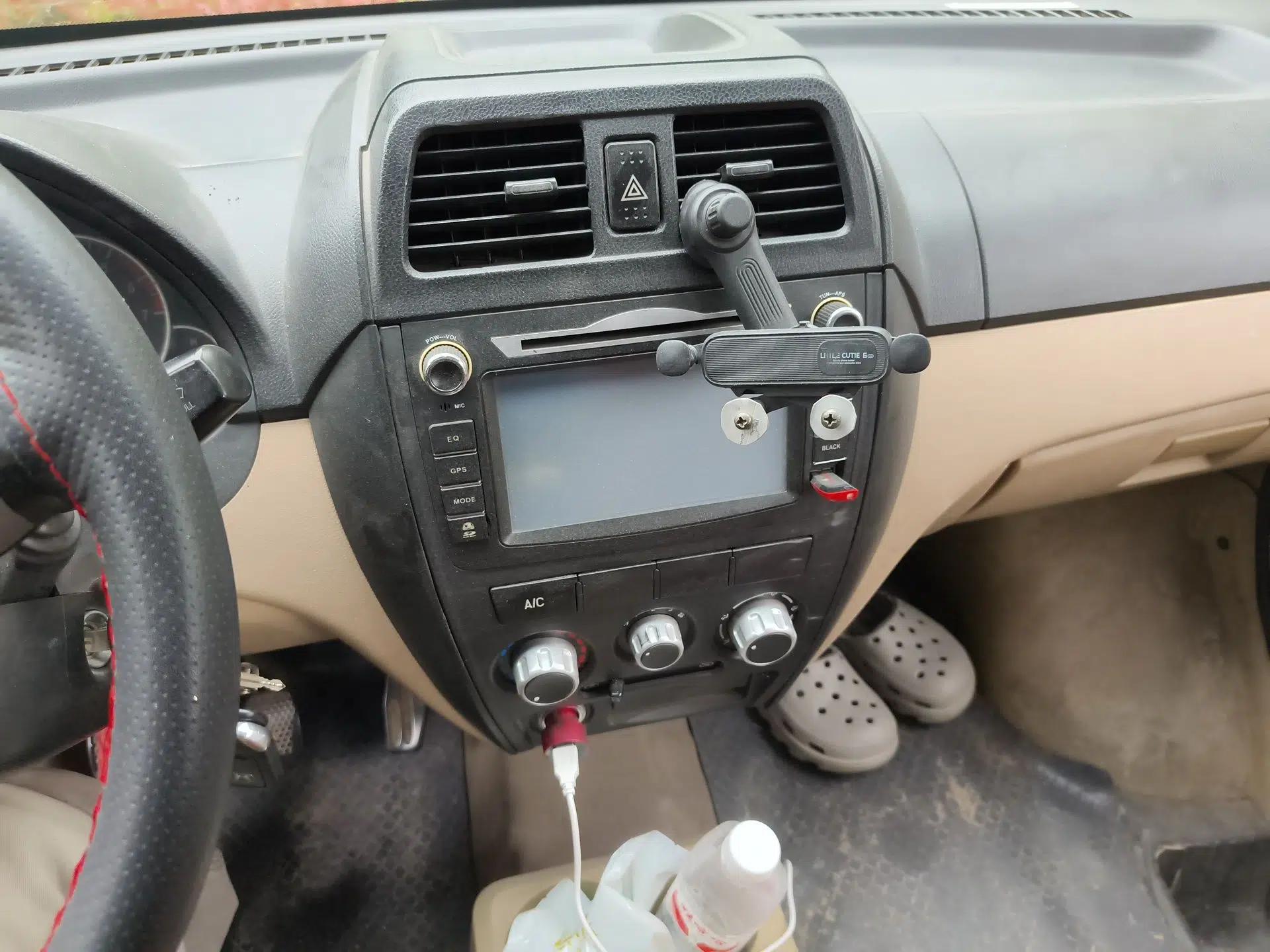 Dongfeng Xiaokang C37 2016 1.5L Standard II DK15-06 — миниатюра 14