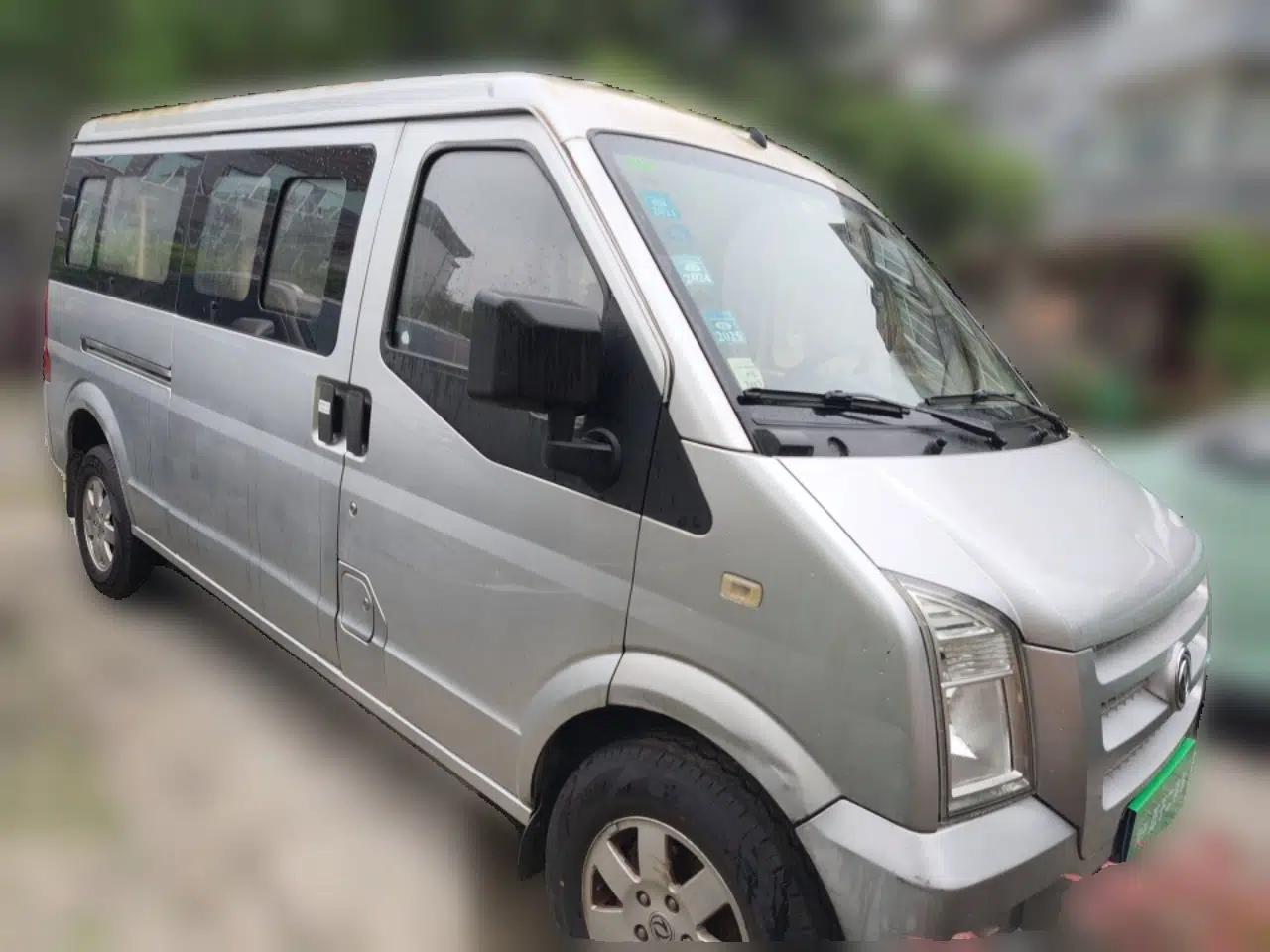 Dongfeng Xiaokang C37 2016 1.5L Standard II DK15-06 — миниатюра 3