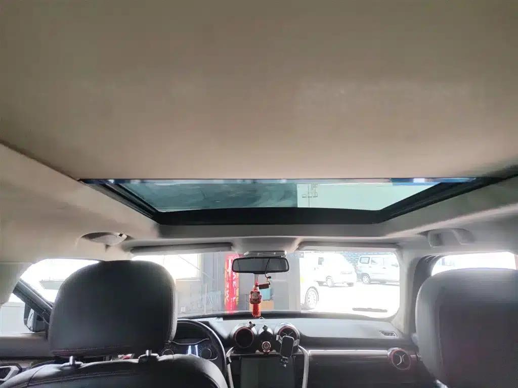 Beijing BJ20 2016 1.5T CVT Premium Edition — миниатюра 18