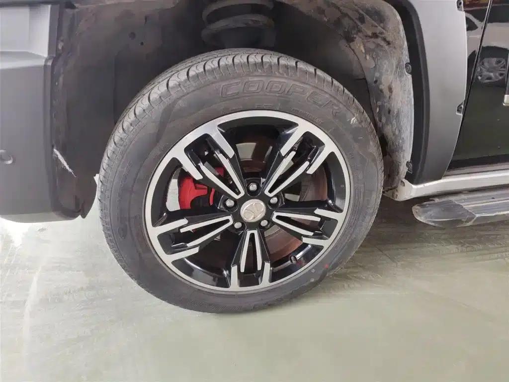 Beijing BJ20 2016 1.5T CVT Premium Edition — миниатюра 23