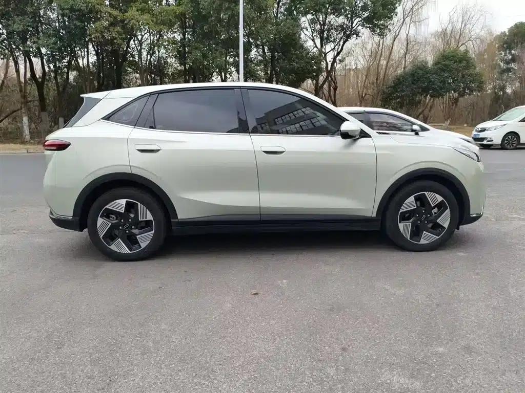 Yueyi 03 2025 565km Premium Edition — миниатюра 22
