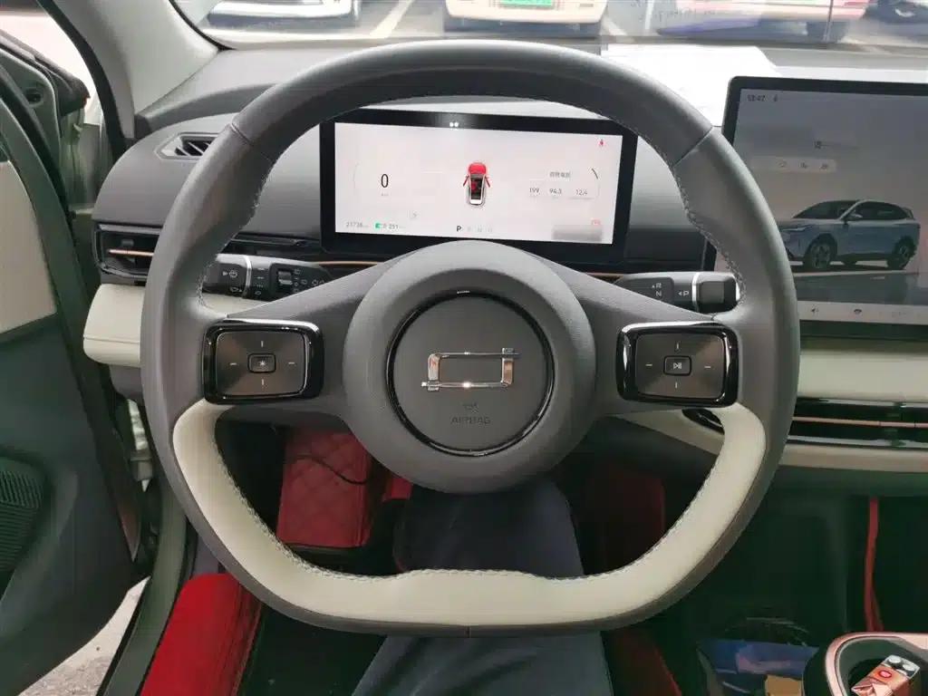 Yueyi 03 2025 565km Premium Edition — миниатюра 4
