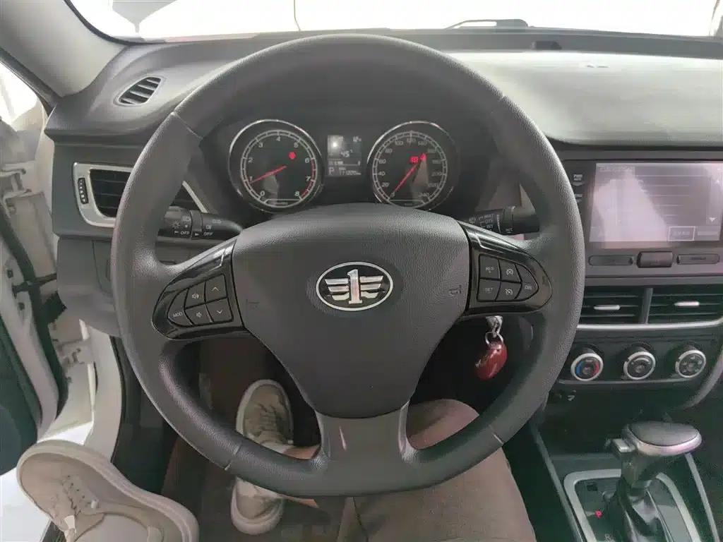 Besturn B30 2016 1.6L Automatic Luxury Edition — миниатюра 11