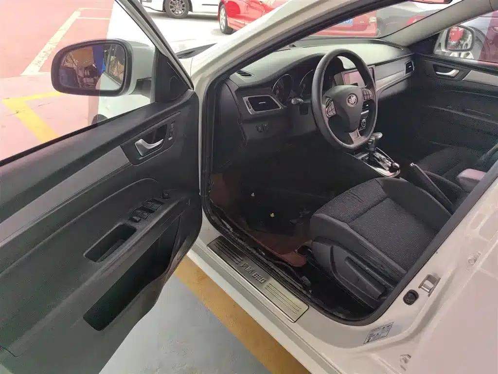 Besturn B30 2016 1.6L Automatic Luxury Edition — миниатюра 16