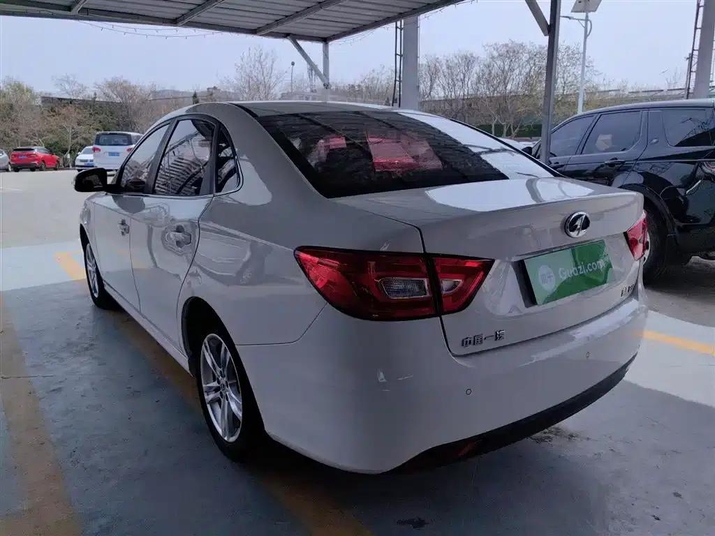 Besturn B30 2016 1.6L Automatic Luxury Edition — миниатюра 5