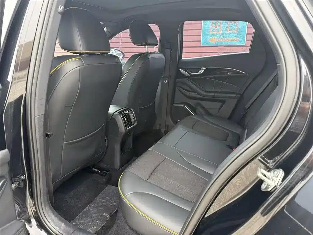Bestune B70S 2022 1.5T Smart and Trendy Commander — миниатюра 13