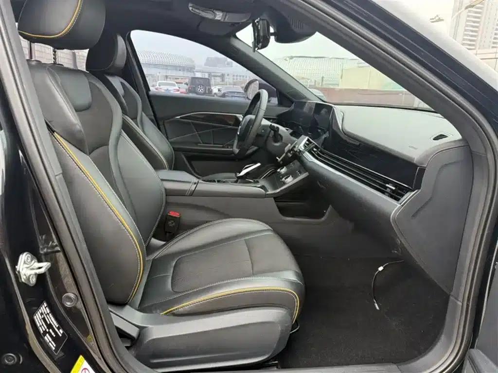 Bestune B70S 2022 1.5T Smart and Trendy Commander — миниатюра 17