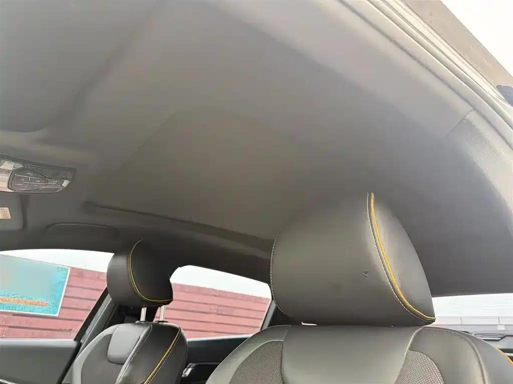 Bestune B70S 2022 1.5T Smart and Trendy Commander — миниатюра 8