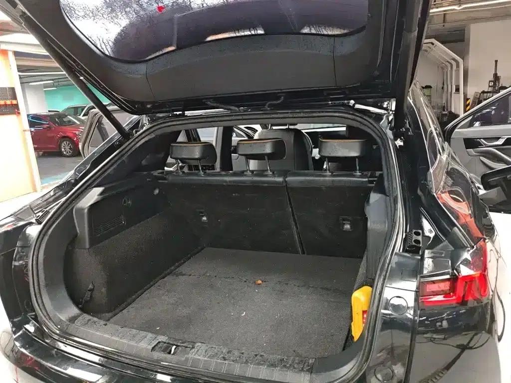 Bestune B70S 2022 1.5T Smart and Trendy Commander — миниатюра 9