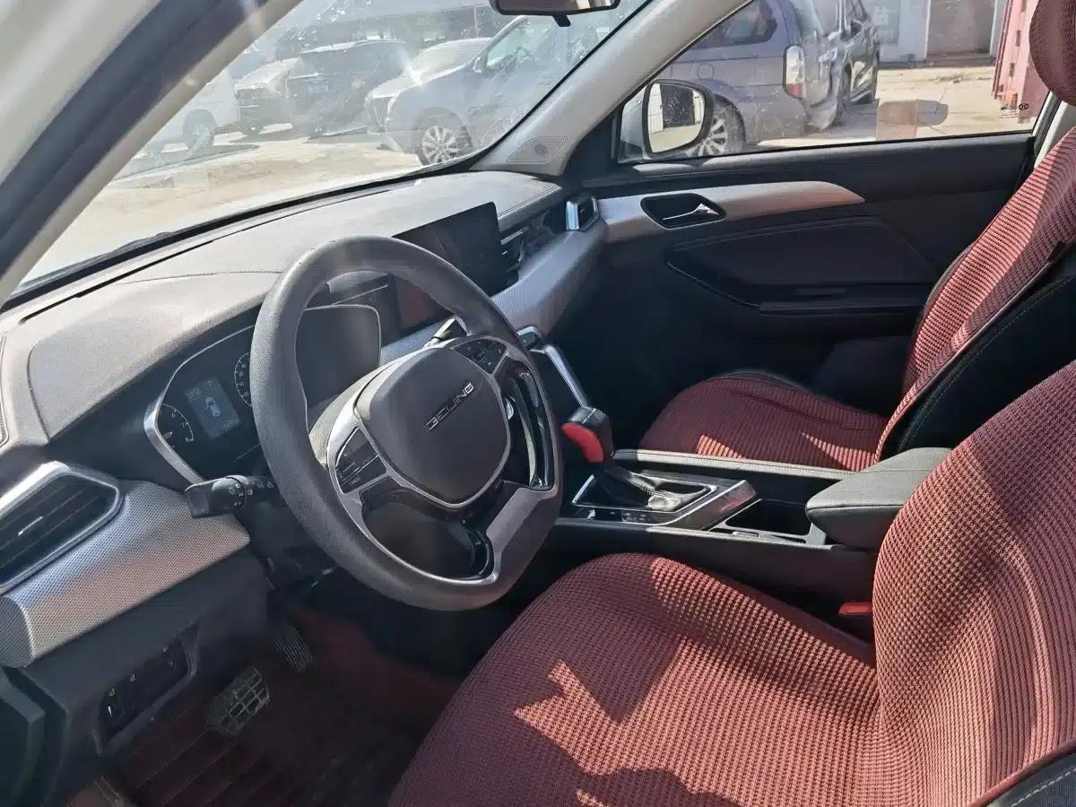 Beijing X3 2019 1.5T CVT Glory Edition — миниатюра 7