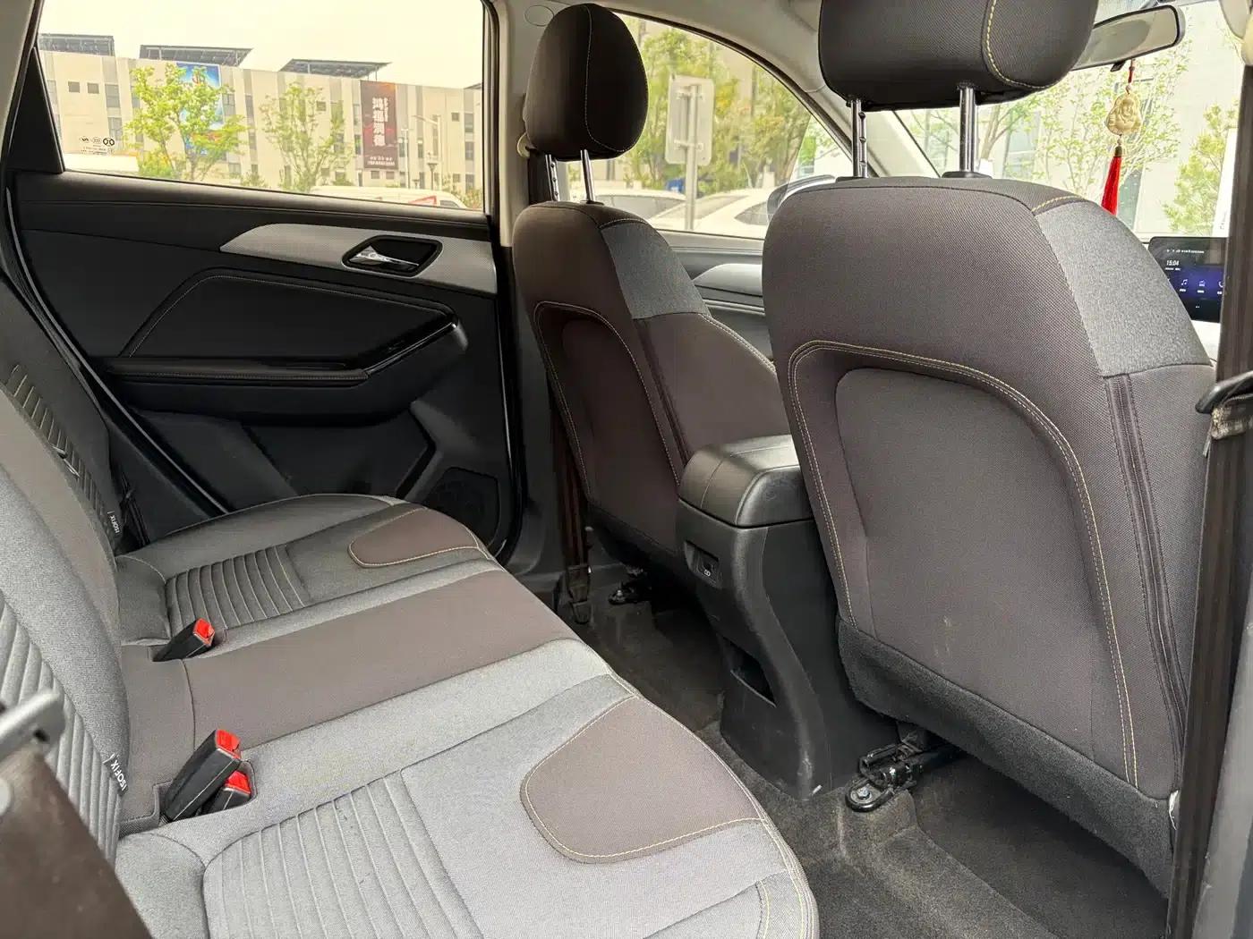 Beijing X3 2019 1.5T Manual Glory Edition — миниатюра 5