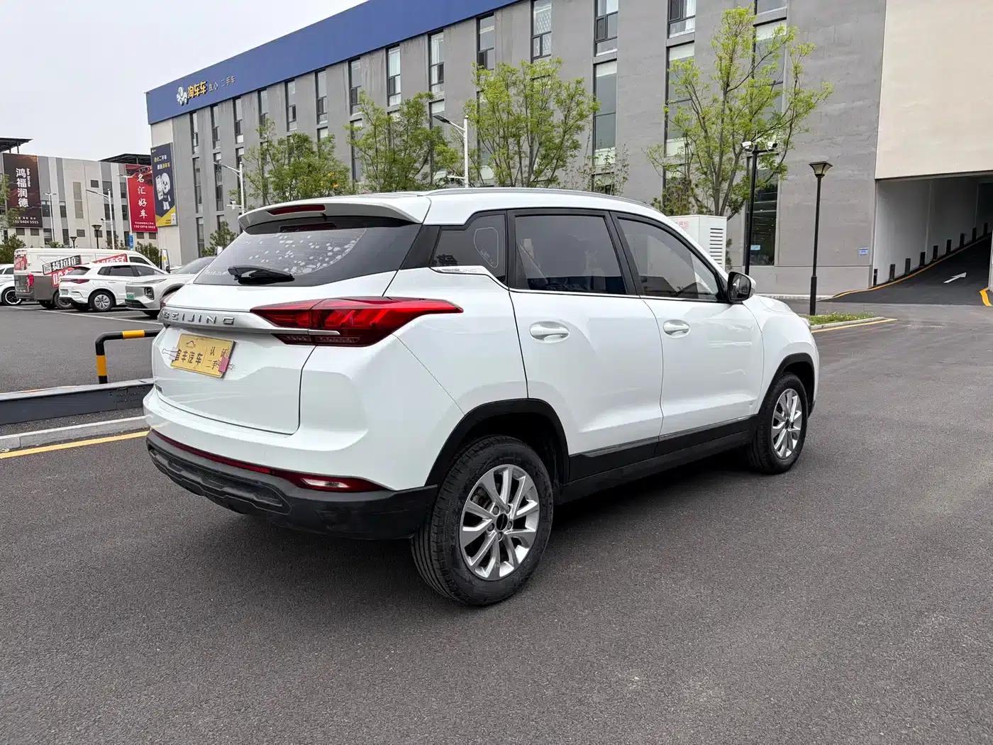 Beijing X3 2019 1.5T Manual Glory Edition — миниатюра 8