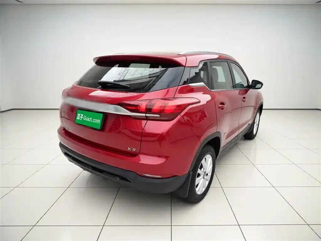 Beijing X3 2019 1.5L Automatic Glory Edition — миниатюра 7