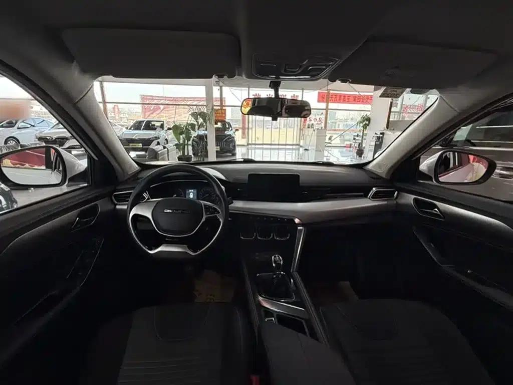 Beijing X3 2019 1.5T Manual Glory Edition — миниатюра 8
