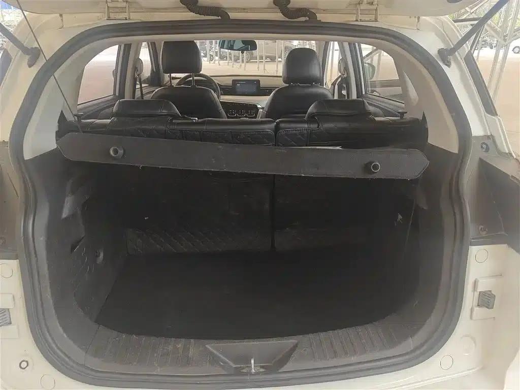 Beijing X3 2021 1.5T CVT Glory Edition — миниатюра 16