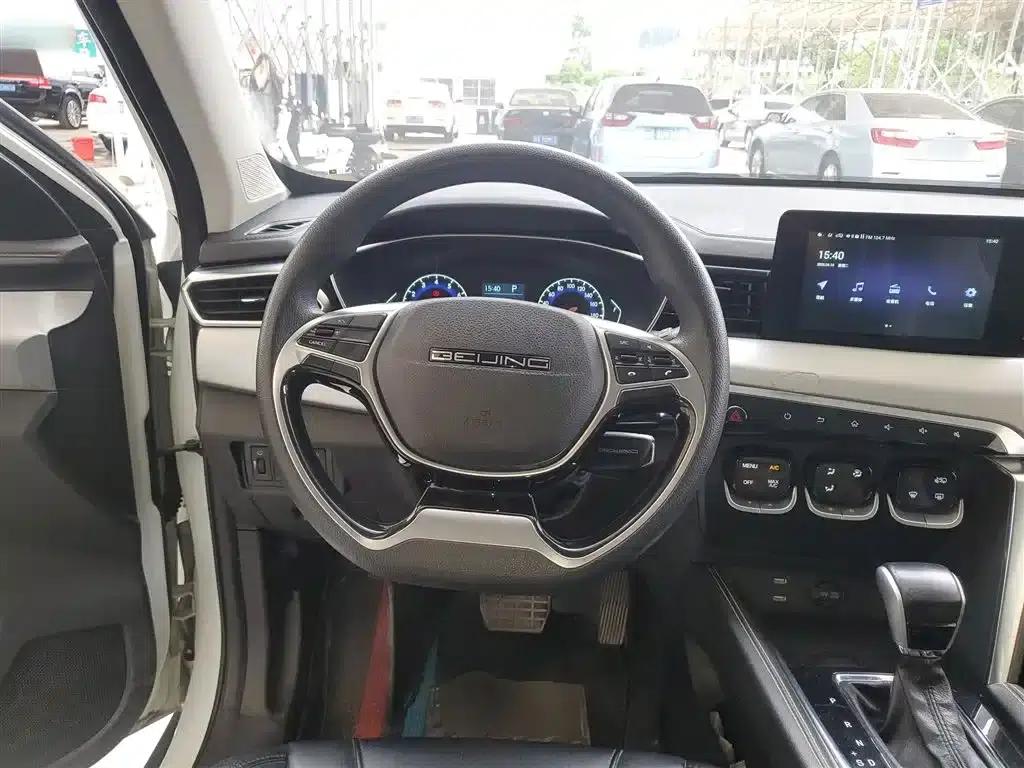 Beijing X3 2021 1.5T CVT Glory Edition — миниатюра 7