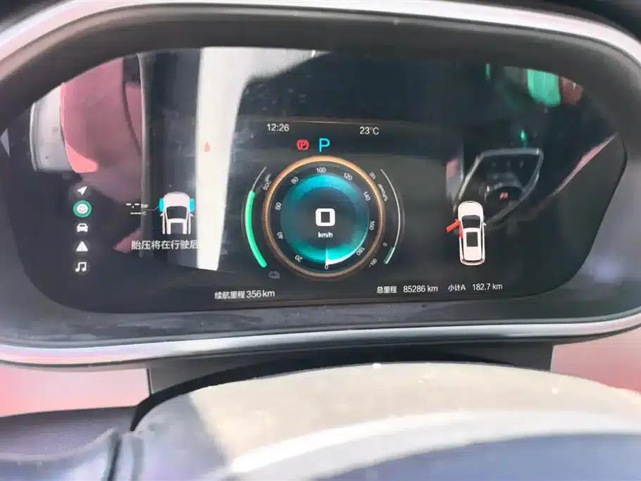 Beijing EX3 2019 R600 Sporty Edition — миниатюра 14