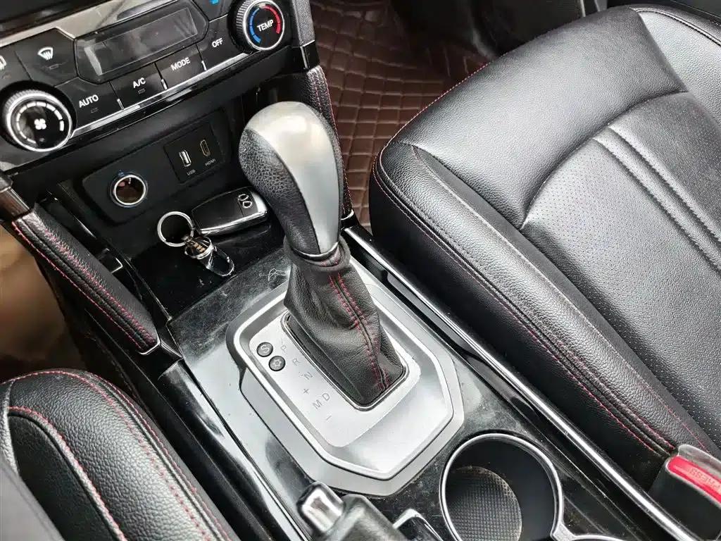 Senova X55 2016 1.5T CVT Elite Edition — миниатюра 15