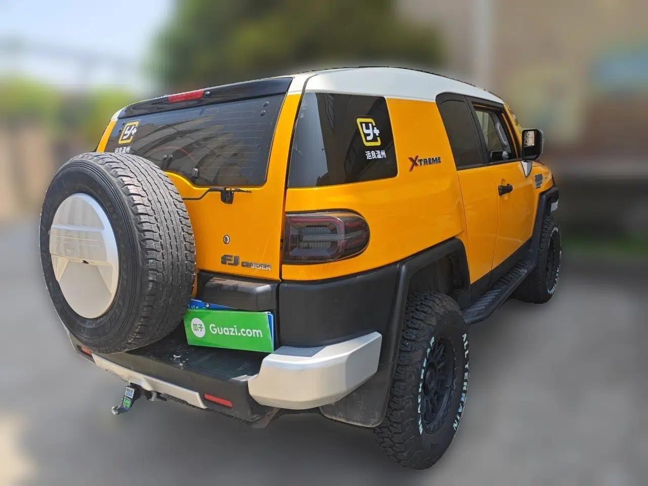 Toyota FJ Cruiser 2013 4.0L — миниатюра 6