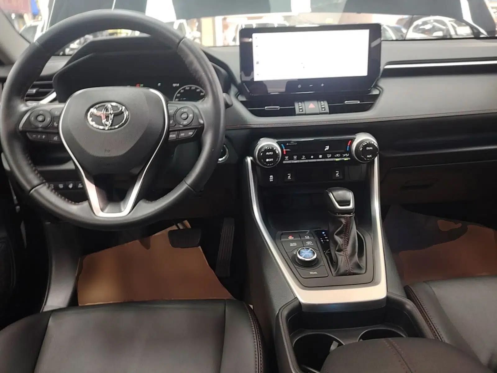 Toyota Wildlander New Energy 2023 High-Performance Edition 2.5L Four-Wheel Drive GT Version — миниатюра 13
