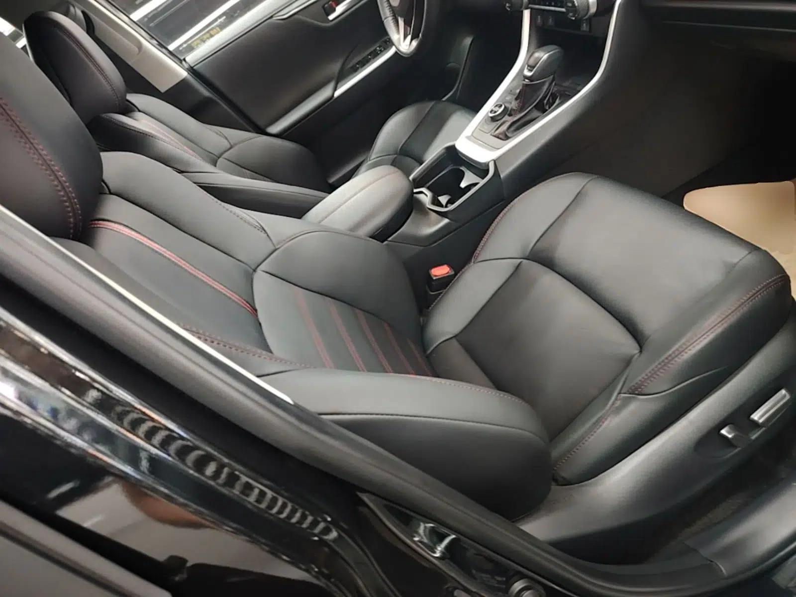 Toyota Wildlander New Energy 2023 High-Performance Edition 2.5L Four-Wheel Drive GT Version — миниатюра 23