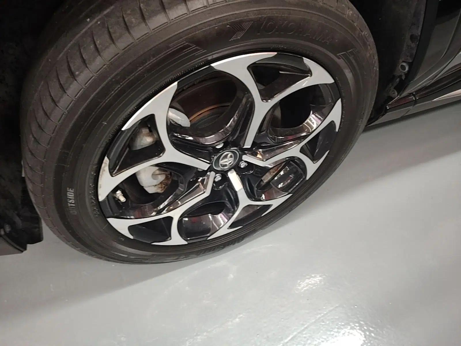 Toyota Wildlander New Energy 2023 High-Performance Edition 2.5L Four-Wheel Drive GT Version — миниатюра 8