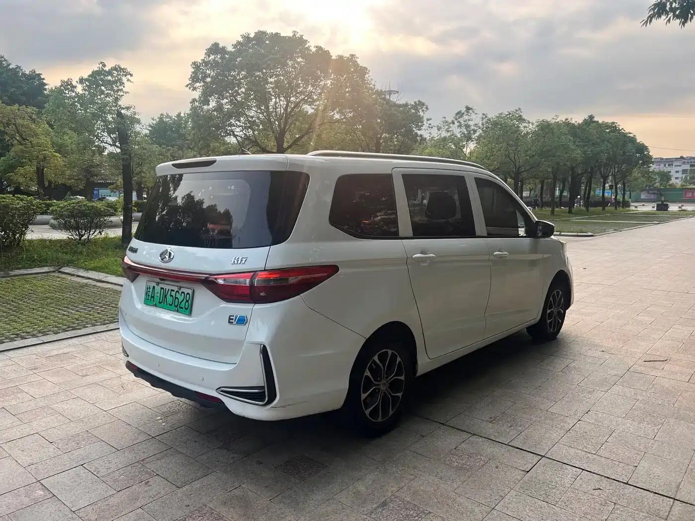 Changan Oushang A600EV 2021 EV — миниатюра 10