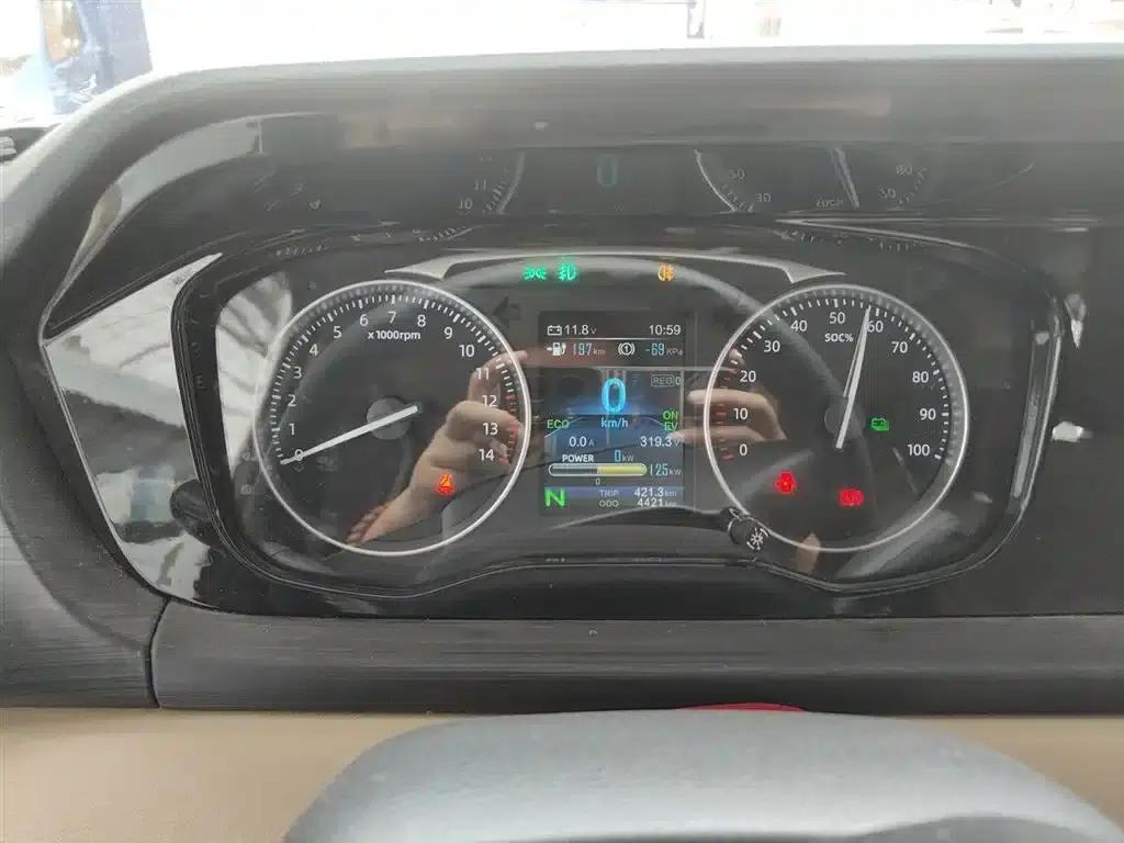 Crossstar V7 EV 2024 Model, 316km/h, Luxury 7-Seater with Double Doors — миниатюра 8