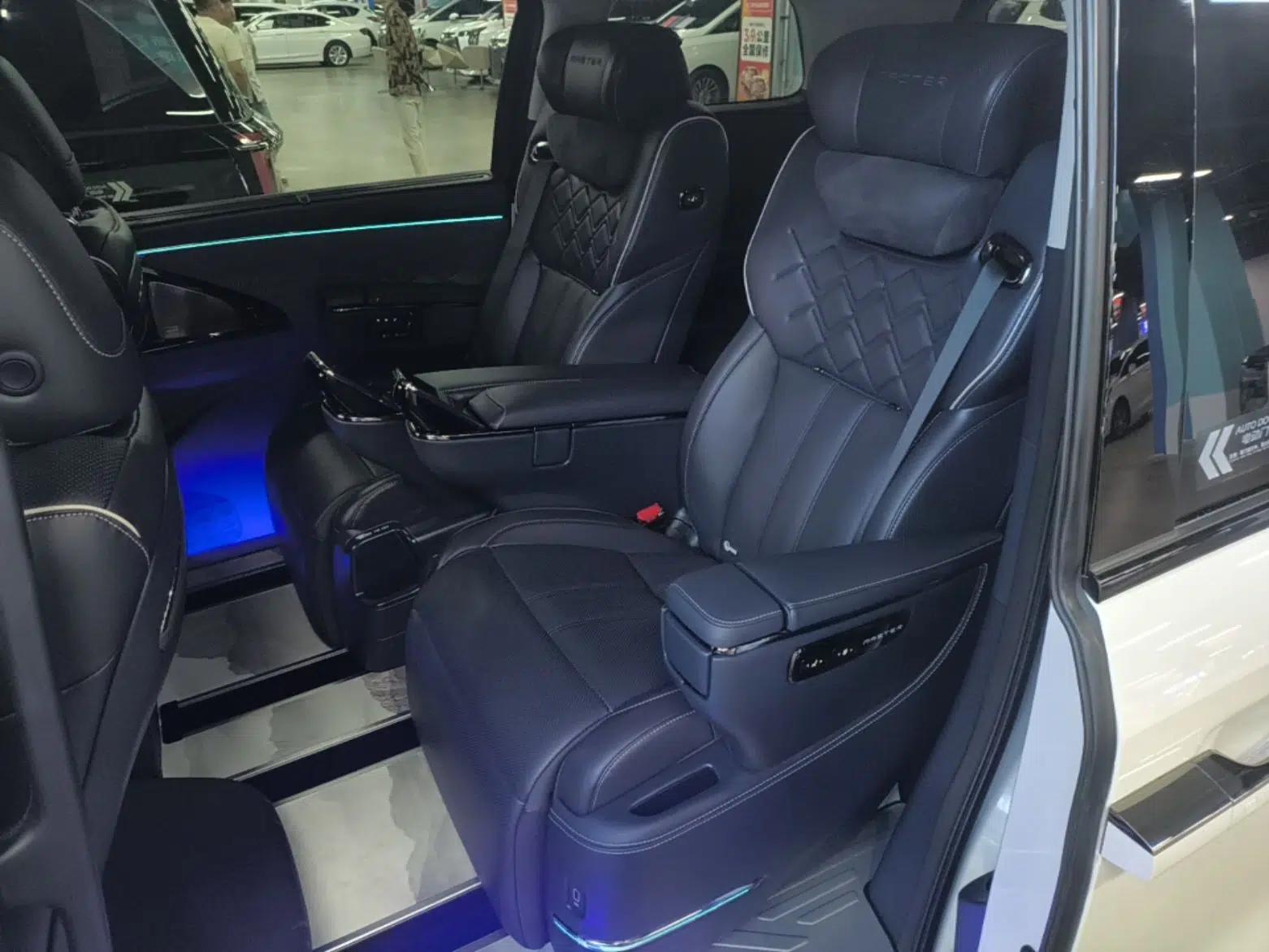GAC Trumpchi Xiangwang M8 2025 Kunkun Series Ultra First-Class Cabin — миниатюра 20