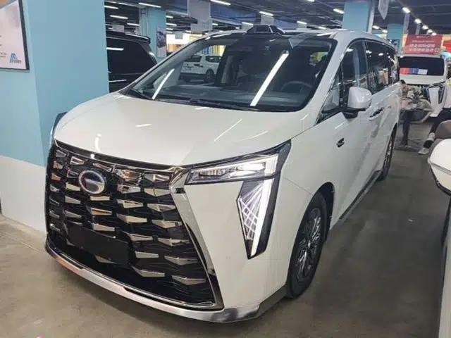 GAC Trumpchi Xiangwang M8 2025 Kunkun Series Ultra First-Class Cabin