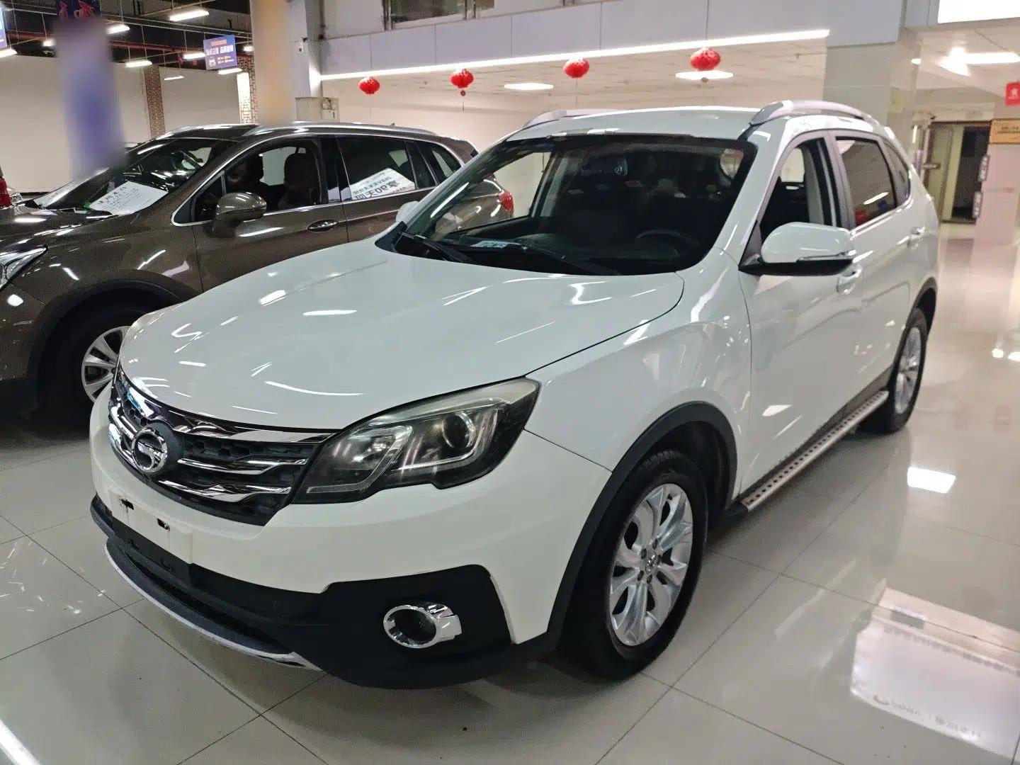 GAC Trumpchi GS5 Super 2015 2.0L Automatic Two-Wheel Drive Comfort Edition — миниатюра 1