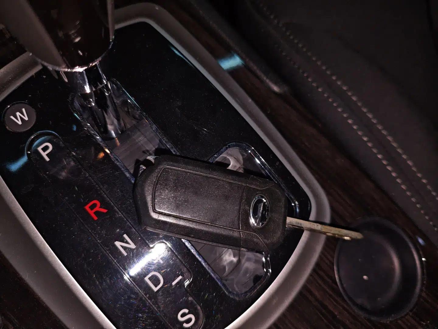 GAC Trumpchi GS5 Super 2015 2.0L Automatic Two-Wheel Drive Comfort Edition — миниатюра 12
