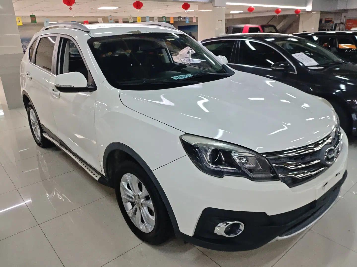GAC Trumpchi GS5 Super 2015 2.0L Automatic Two-Wheel Drive Comfort Edition — миниатюра 3