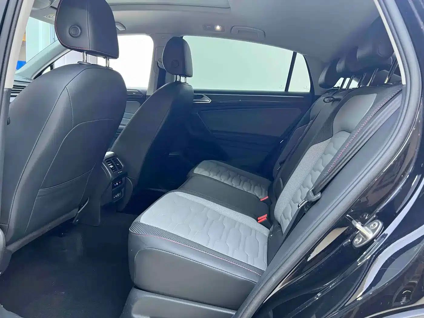 Tiguan X 2022 330TSI 2WD Premium Edition — миниатюра 12