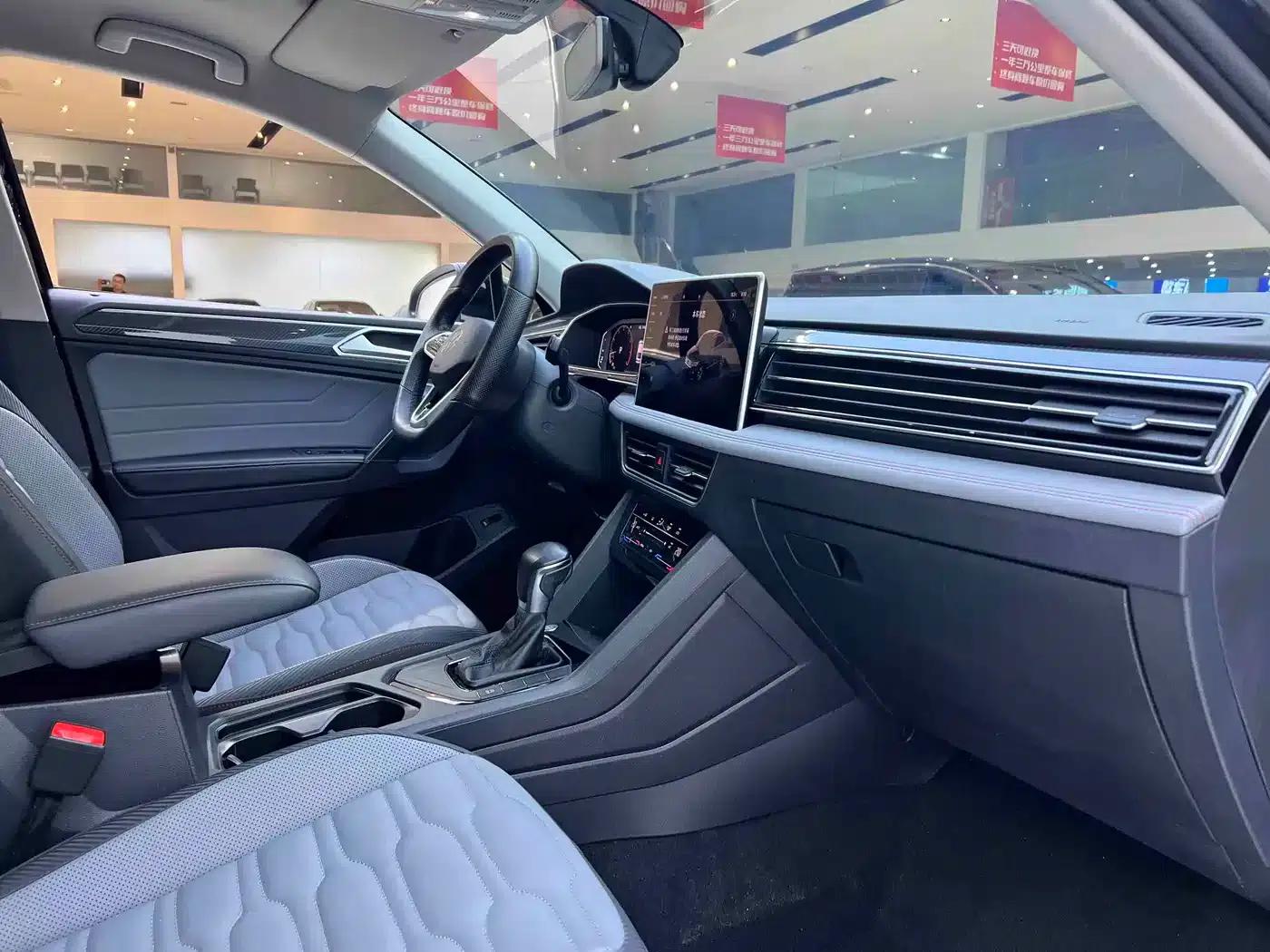 Tiguan X 2022 330TSI 2WD Premium Edition — миниатюра 21