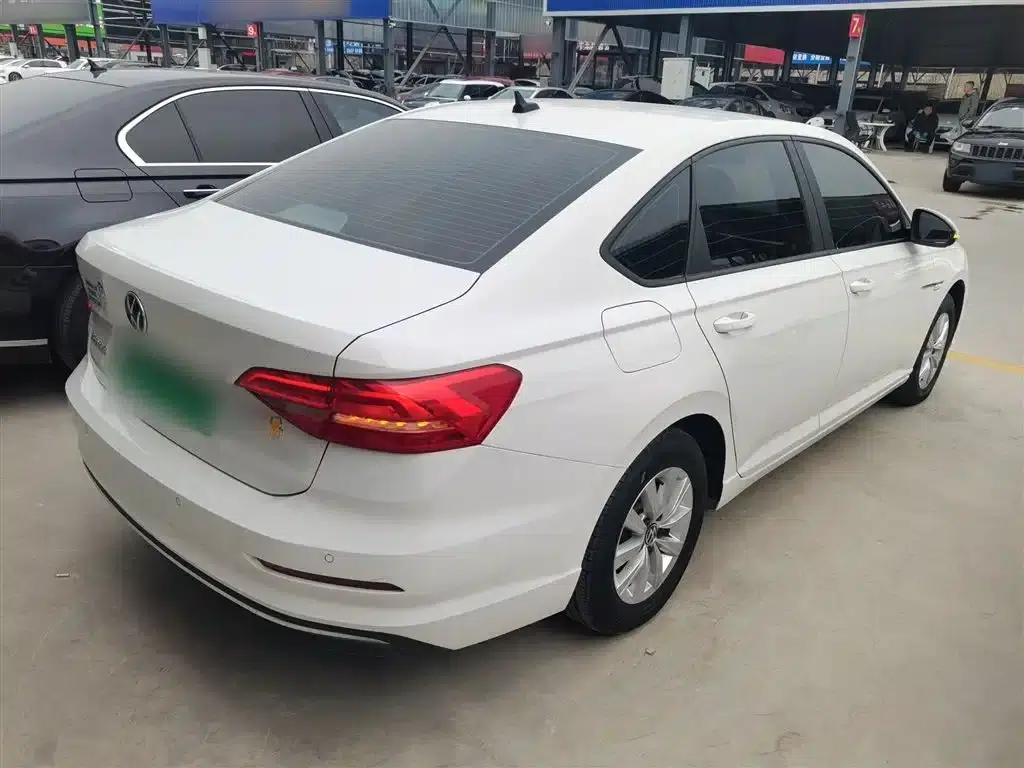 2019 Volkswagen Lavida EV Premium Edition — миниатюра 7