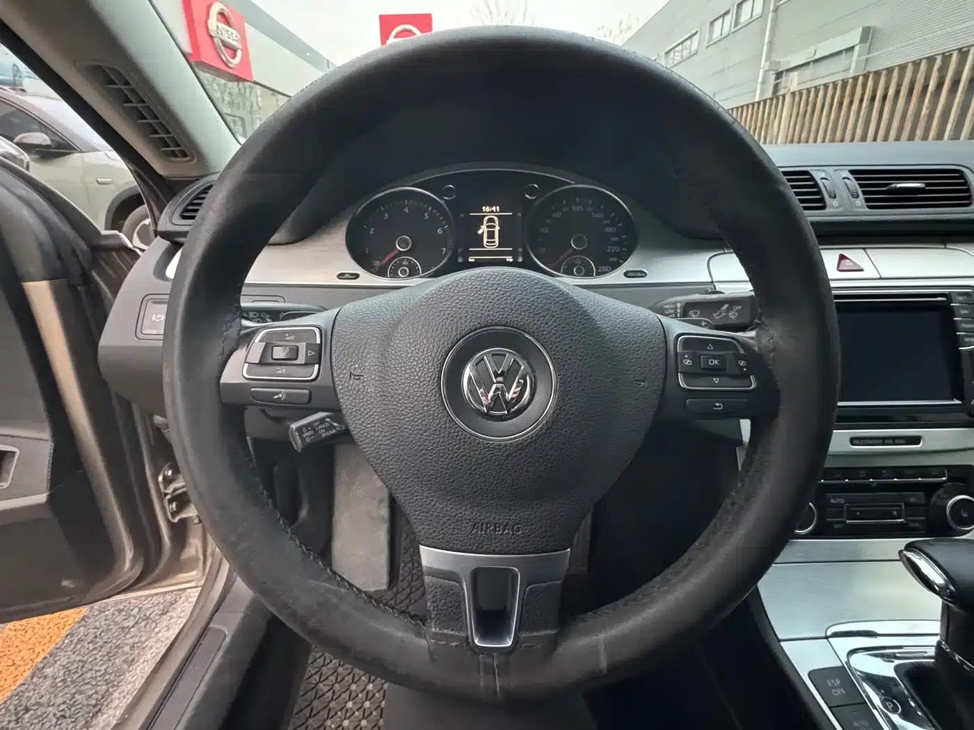 Volkswagen CC 2009 3.6FSI Top-of-the-line version — миниатюра 11