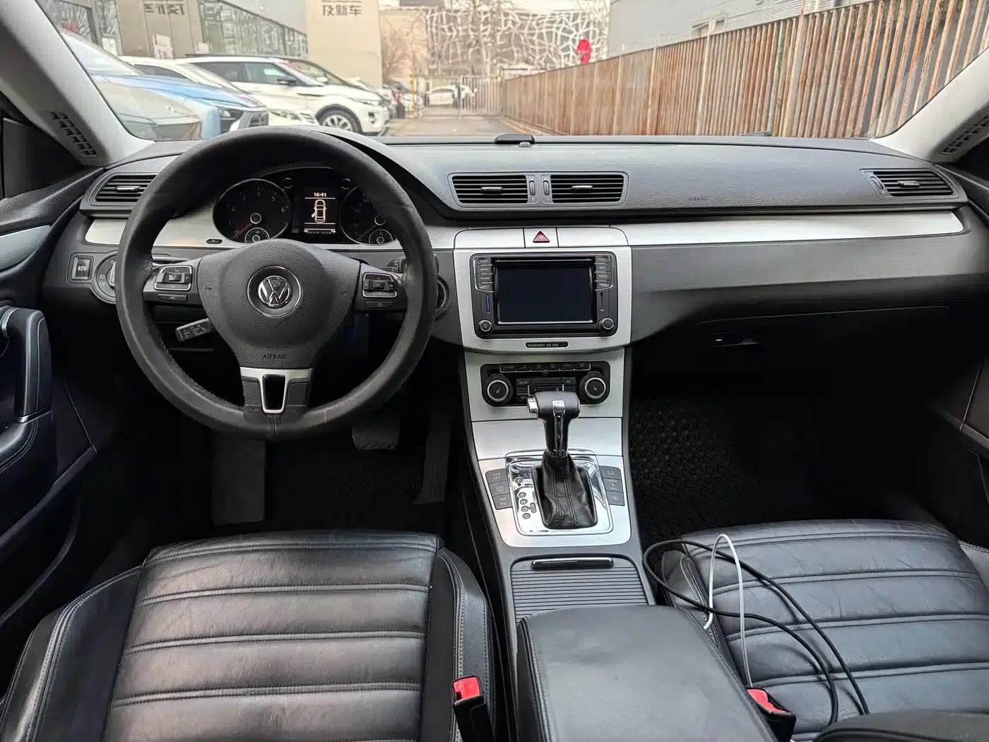 Volkswagen CC 2009 3.6FSI Top-of-the-line version — миниатюра 17