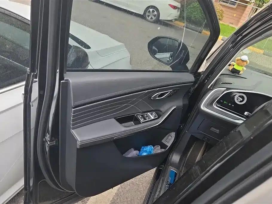 Maxus G90 2022 2.0T Galaxy 7-seater Edition — миниатюра 7